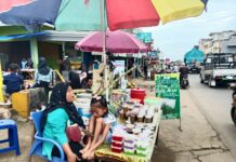 Bulan Ramadhan Menjadi Barokah Bagi Penjual Takjil Musiman